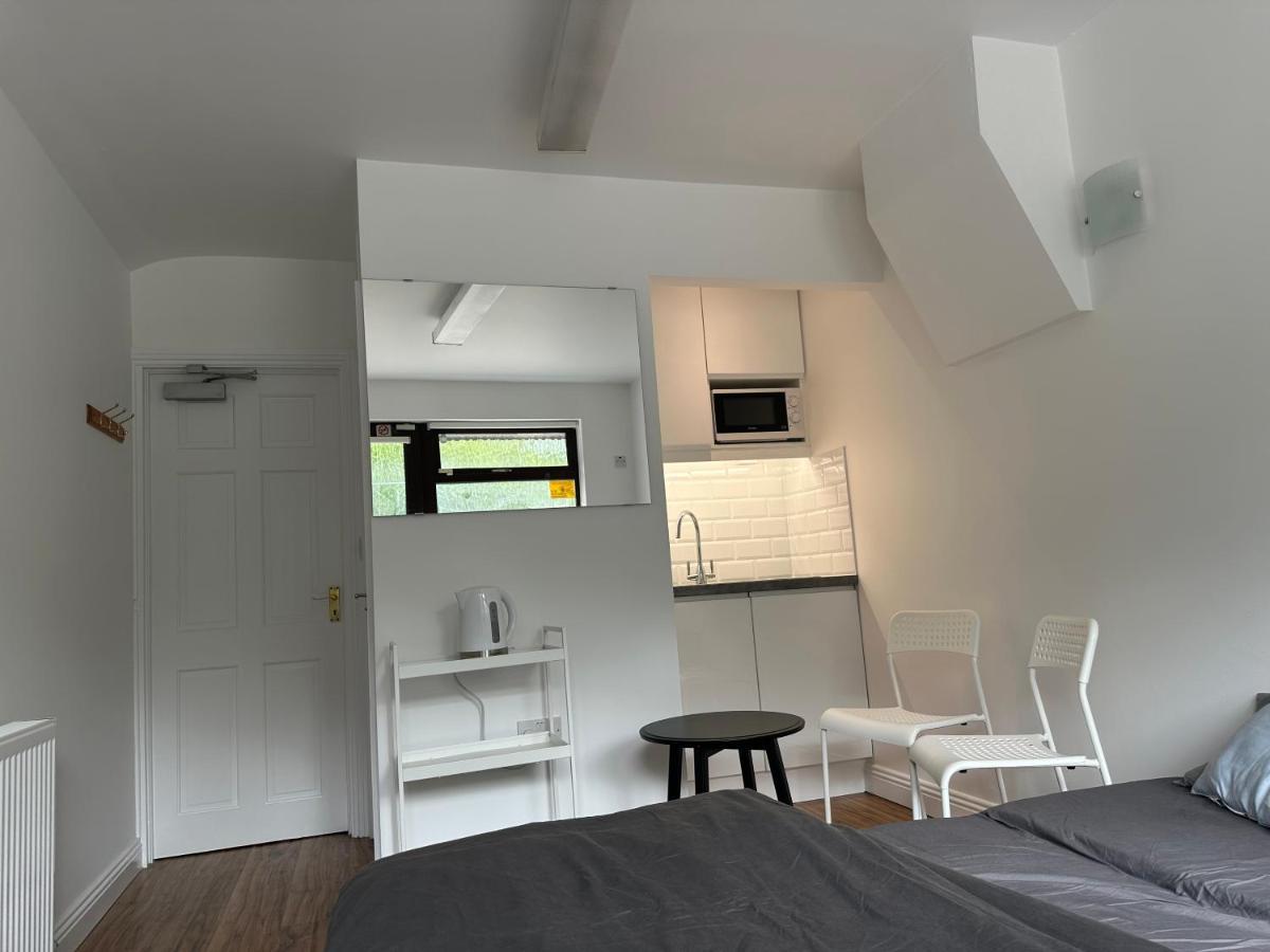 Santry Studio Dublin Extérieur photo